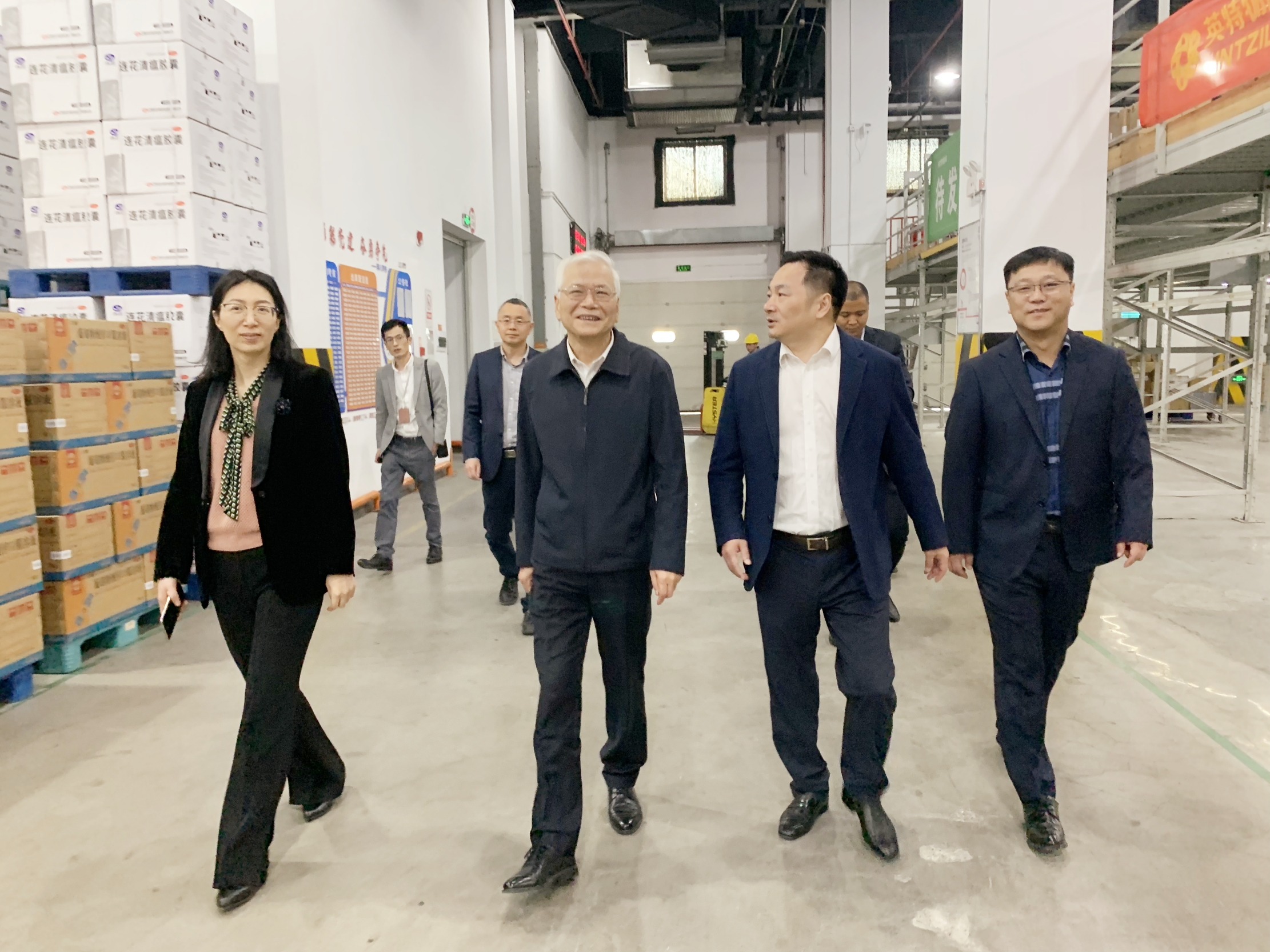 16784430061729361429