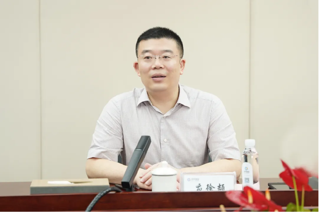 17199703471537233111